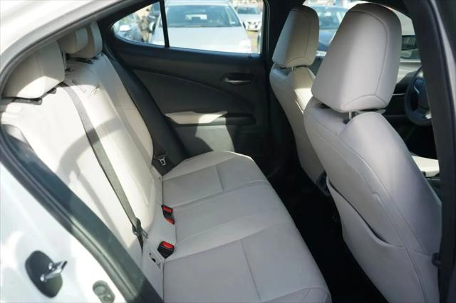 2019 Lexus UX 200 Luxury