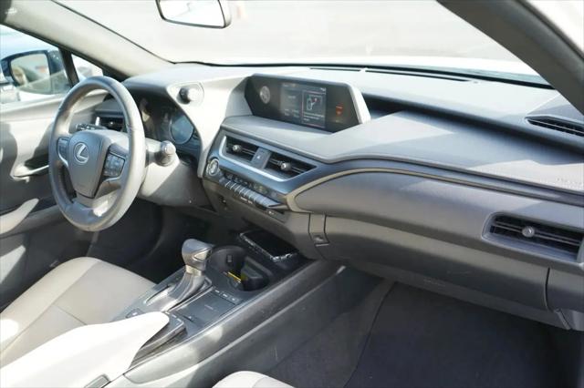 2019 Lexus UX 200 Luxury