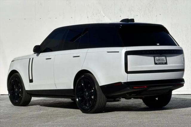 2025 Land Rover Range Rover P530 SE