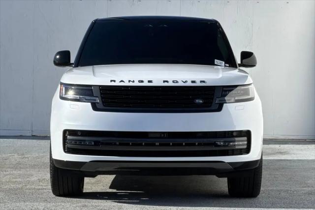 2025 Land Rover Range Rover P530 SE