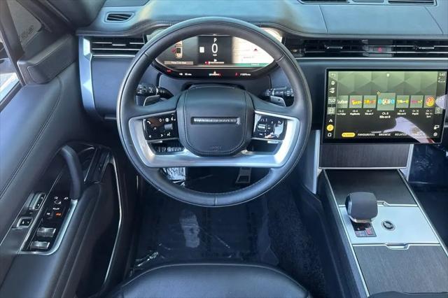 2025 Land Rover Range Rover P530 SE