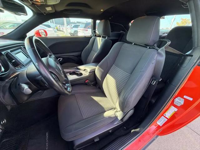 2016 Dodge Challenger SXT