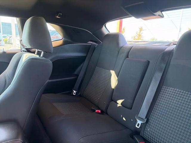 2016 Dodge Challenger SXT