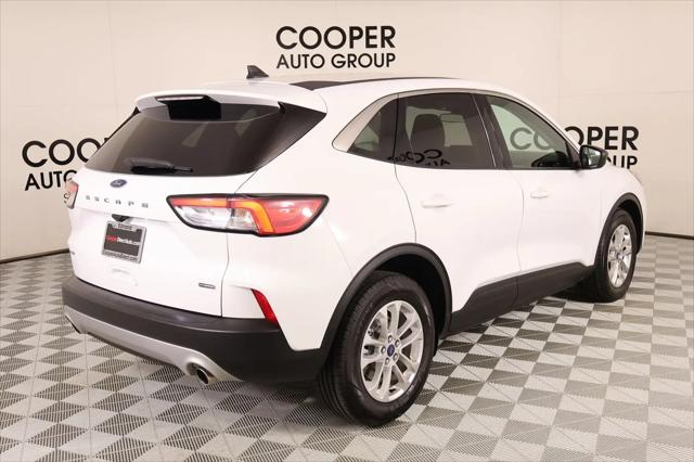 2022 Ford Escape SE Hybrid
