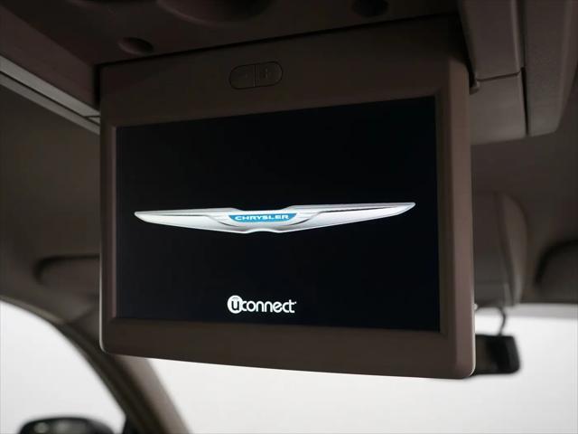 2015 Chrysler Town & Country Touring-L