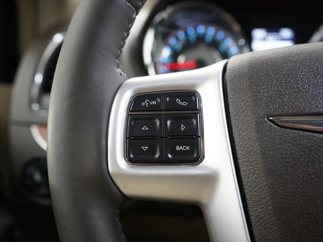 2015 Chrysler Town & Country Touring-L