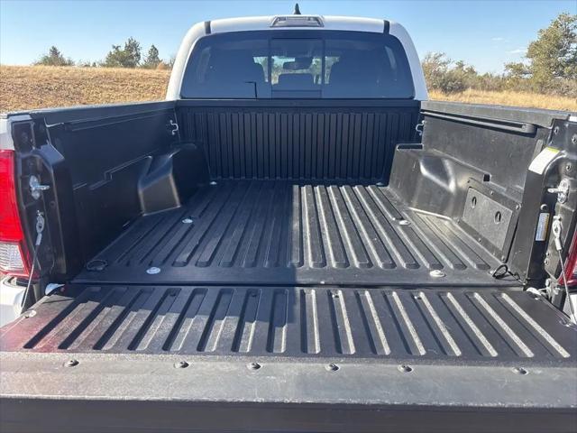 2022 Toyota Tacoma SR5 V6
