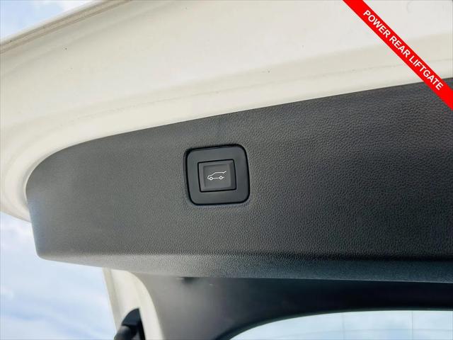 2025 Buick NV Preferred FWD