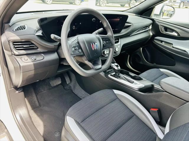 2025 Buick NV Preferred FWD