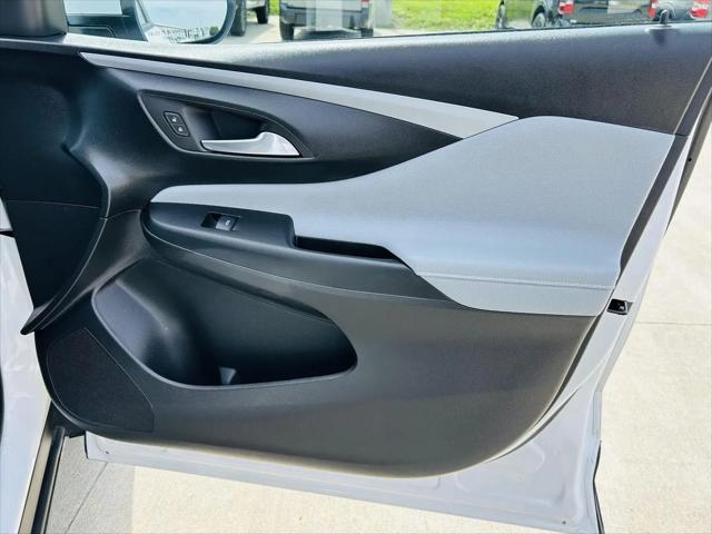 2025 Buick NV Preferred FWD