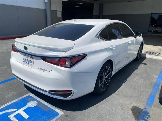 2024 Lexus ES 300h ES 300h