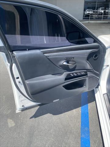 2024 Lexus ES 300h ES 300h