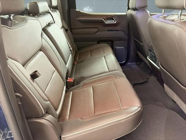 2023 GMC Sierra 1500 4WD Crew Cab Short Box Denali