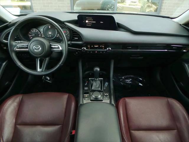 2022 Mazda Mazda3 Carbon Edition