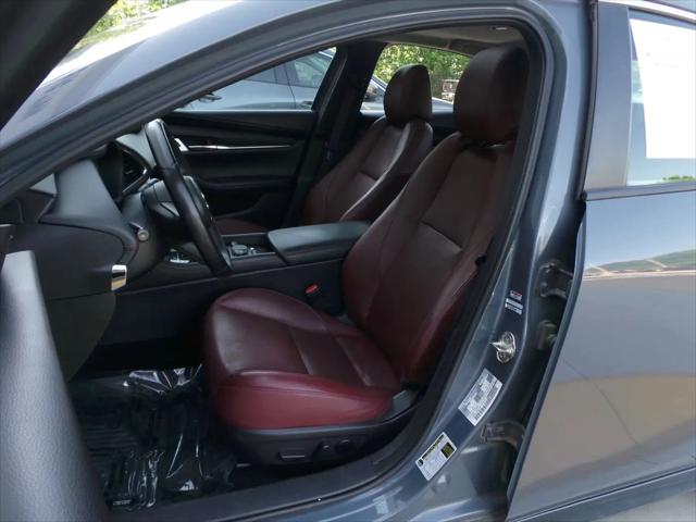 2022 Mazda Mazda3 Carbon Edition