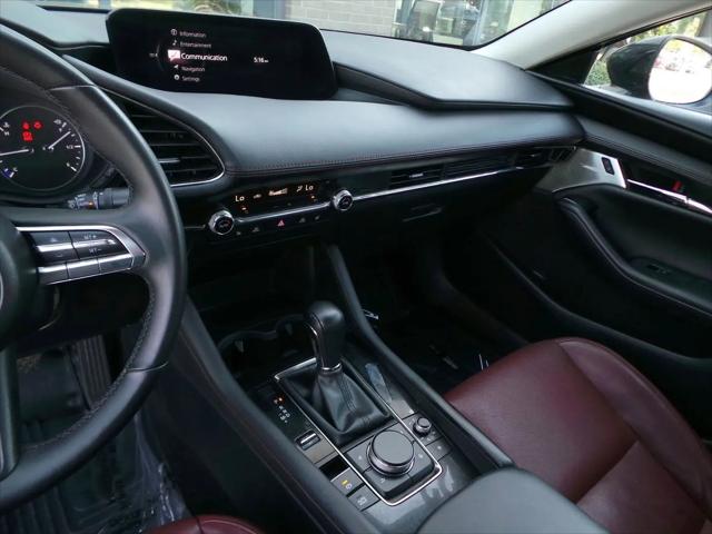 2022 Mazda Mazda3 Carbon Edition