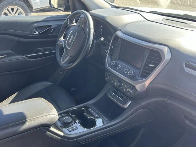 2023 GMC Acadia AWD AT4
