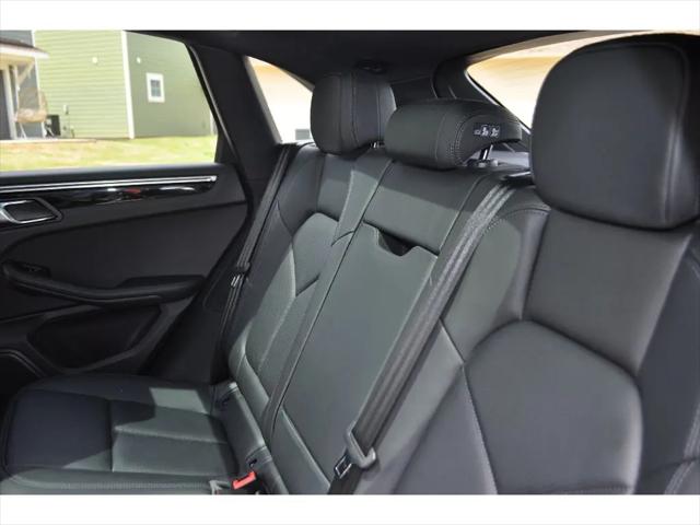 2023 Porsche Macan Macan