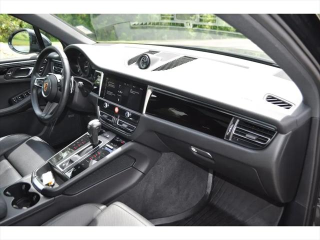 2023 Porsche Macan Macan