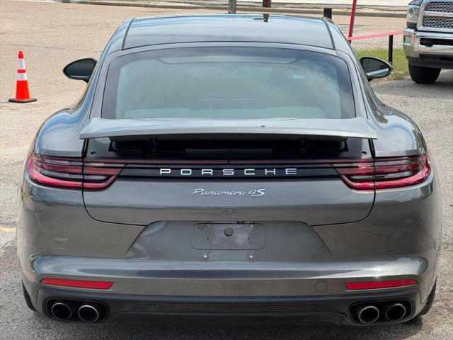 2018 Porsche Panamera 4S