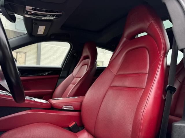 2018 Porsche Panamera 4S
