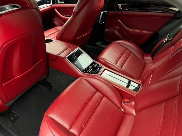 2018 Porsche Panamera 4S