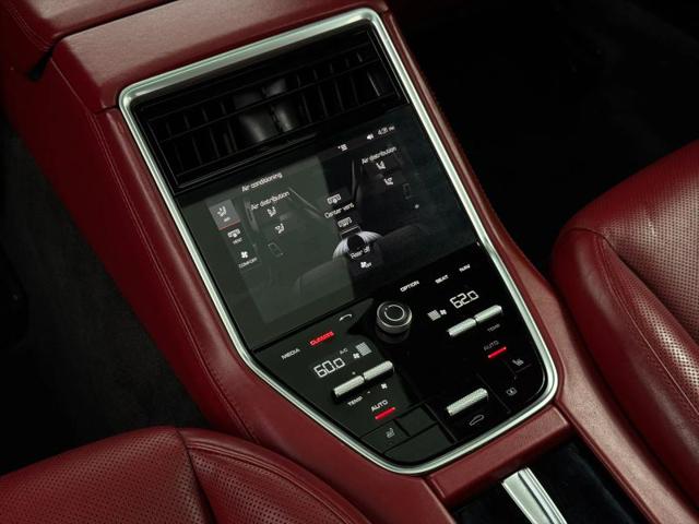 2018 Porsche Panamera 4S