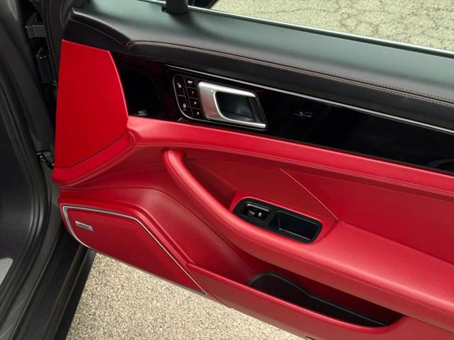 2018 Porsche Panamera 4S