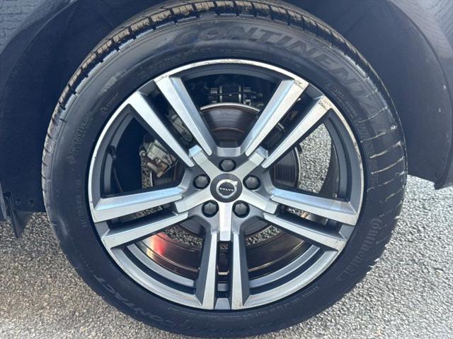 2018 Volvo XC60 T5 Momentum