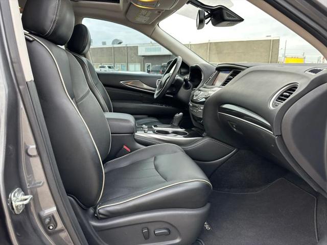 2019 INFINITI QX60 LUXE