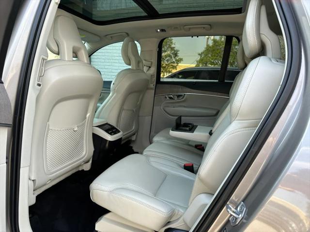 2022 Volvo XC90 T6 Inscription 7 Passenger