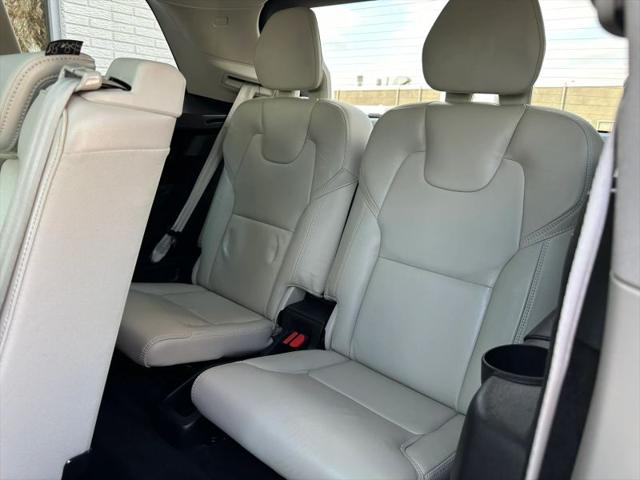 2022 Volvo XC90 T6 Inscription 7 Passenger
