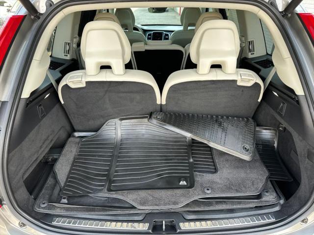 2022 Volvo XC90 T6 Inscription 7 Passenger