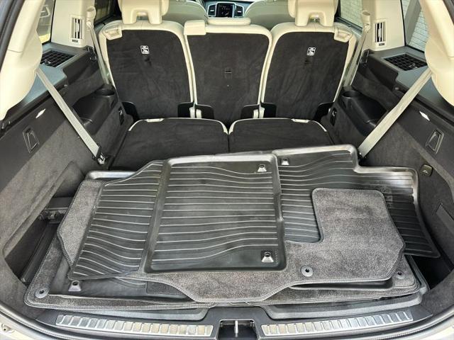 2022 Volvo XC90 T6 Inscription 7 Passenger