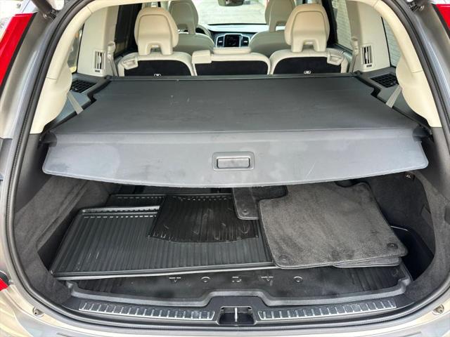 2022 Volvo XC90 T6 Inscription 7 Passenger