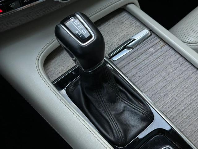 2022 Volvo XC90 T6 Inscription 7 Passenger