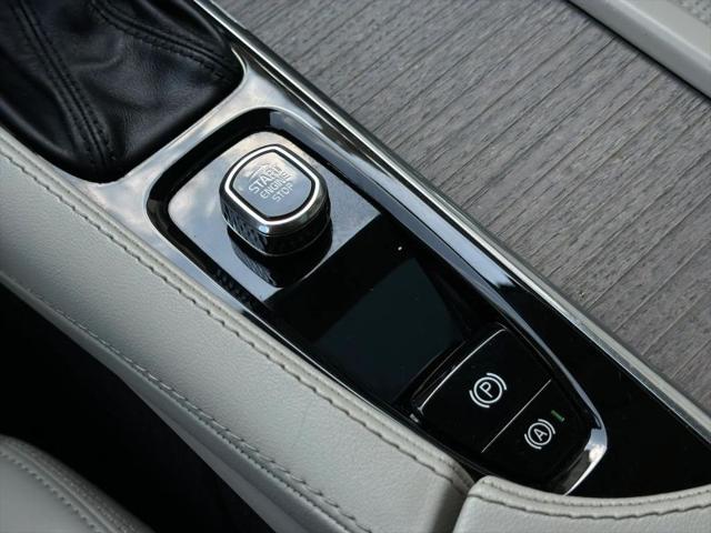 2022 Volvo XC90 T6 Inscription 7 Passenger