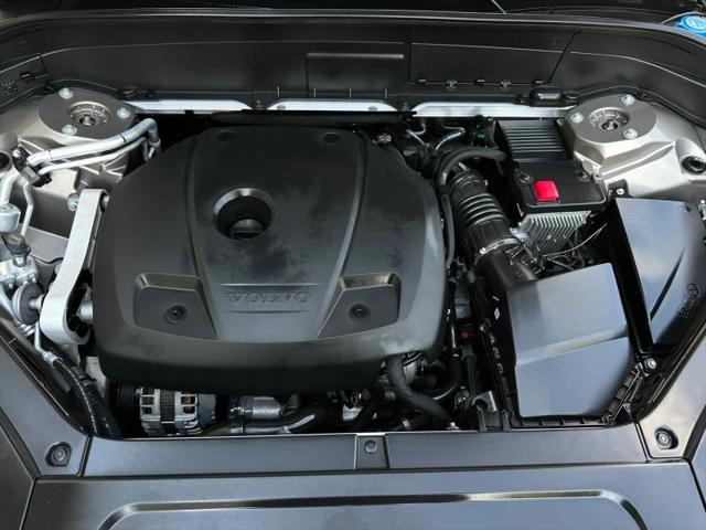 2022 Volvo XC90 T6 Inscription 7 Passenger