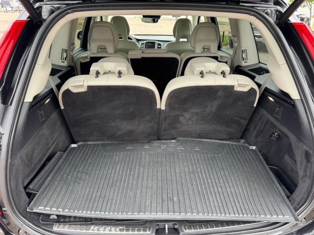 2021 Volvo XC90 T5 Momentum 7 Passenger