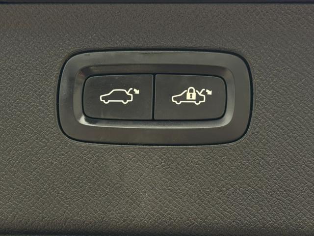 2021 Volvo XC90 T5 Momentum 7 Passenger