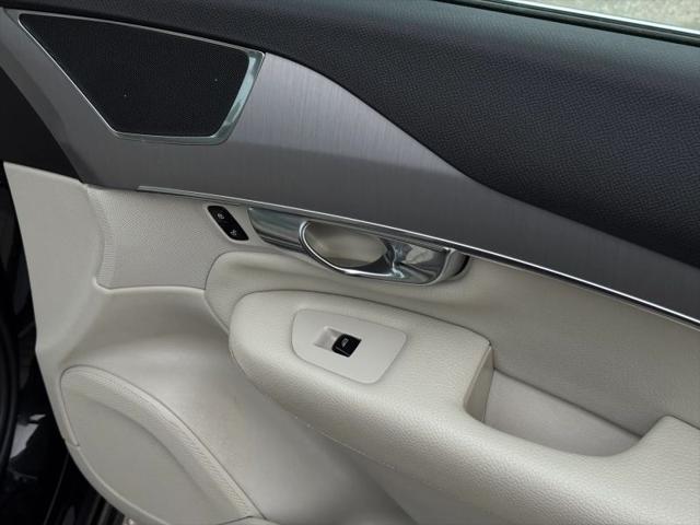 2021 Volvo XC90 T5 Momentum 7 Passenger