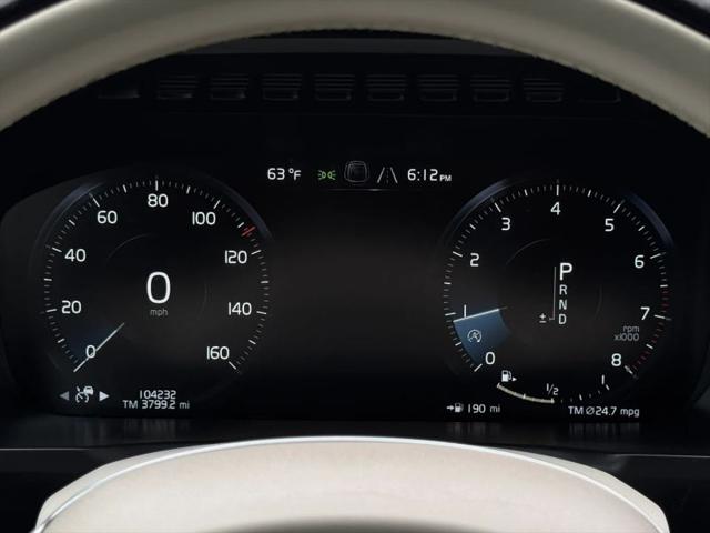 2021 Volvo XC90 T5 Momentum 7 Passenger