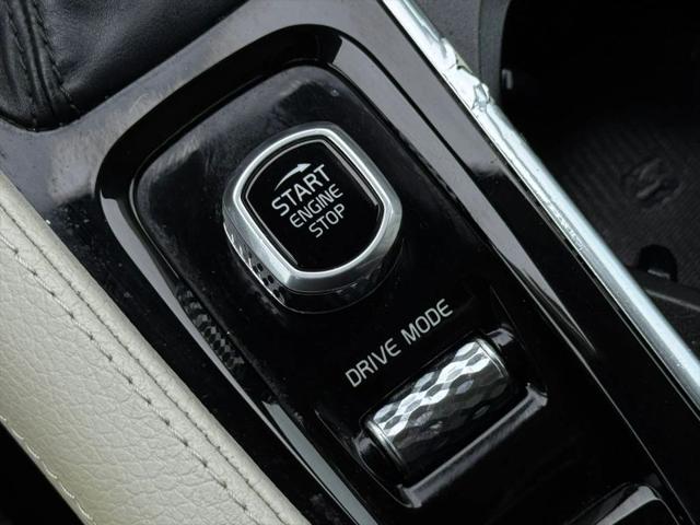 2021 Volvo XC90 T5 Momentum 7 Passenger