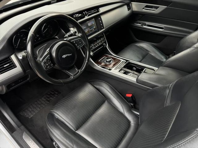 2017 Jaguar XF 35t Prestige
