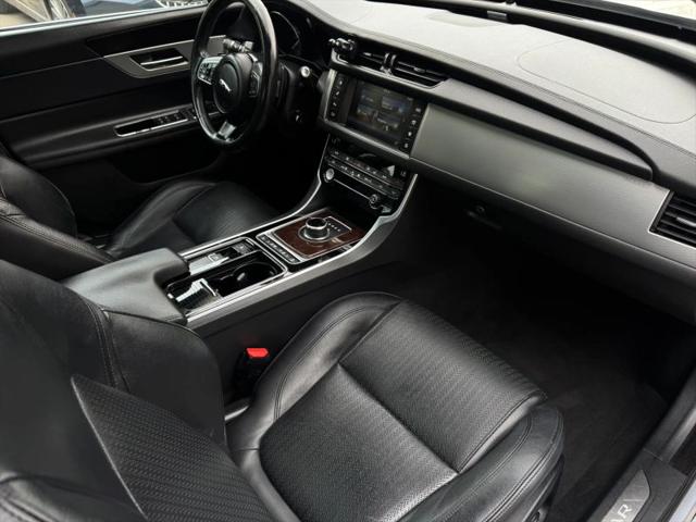 2017 Jaguar XF 35t Prestige