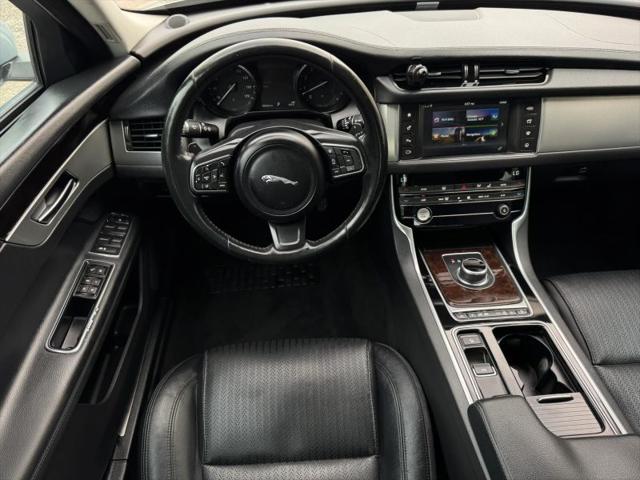 2017 Jaguar XF 35t Prestige