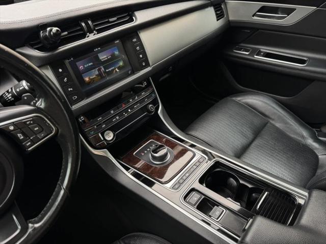 2017 Jaguar XF 35t Prestige