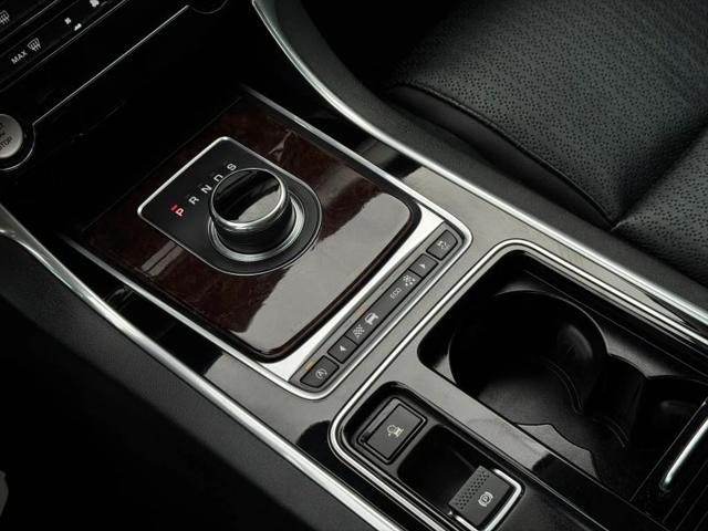 2017 Jaguar XF 35t Prestige