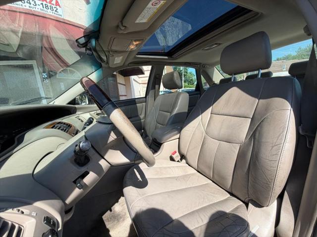 2004 Toyota Avalon XL