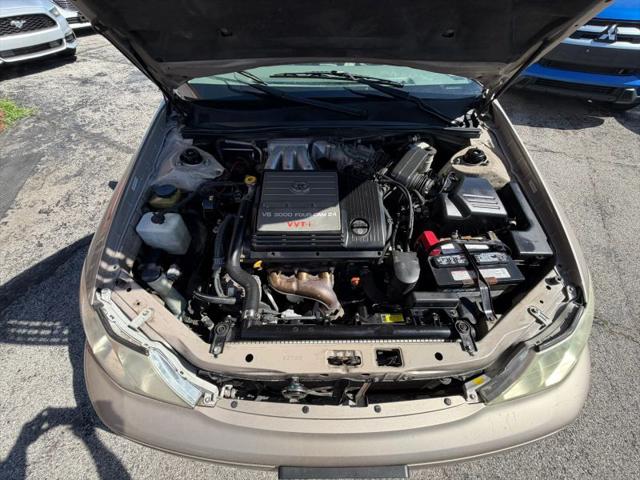 2004 Toyota Avalon XL